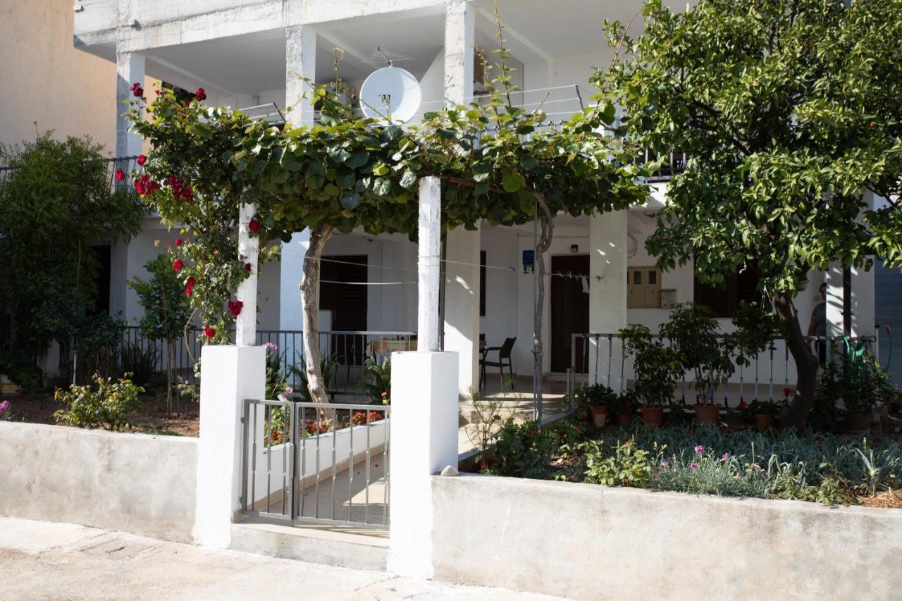 זאוסטרוג Apartments Latkovic מראה חיצוני תמונה