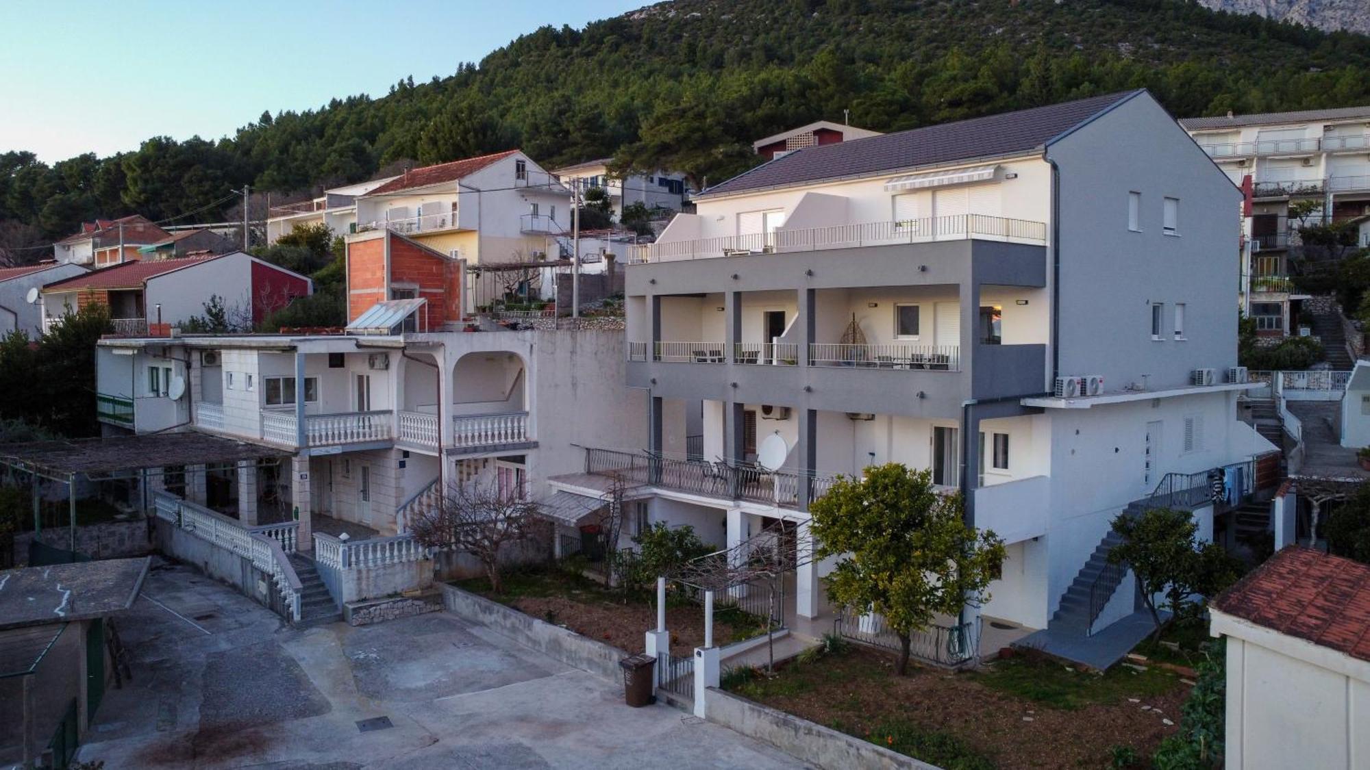 זאוסטרוג Apartments Latkovic מראה חיצוני תמונה
